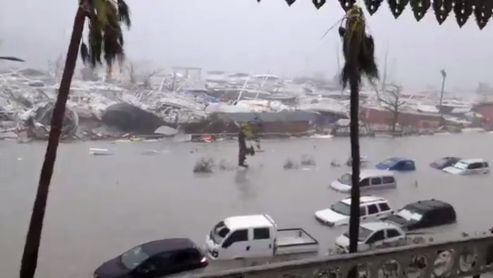 Hurikán zanechal na ostrove Svätého Martina obrovskú spúšť.