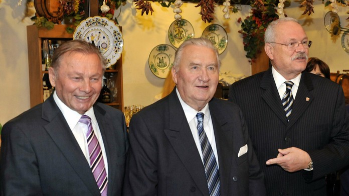 Exprezidenti Rudolf Schuster a Michal Kováč a dosluhujúci prezident Ivan Gašparovič