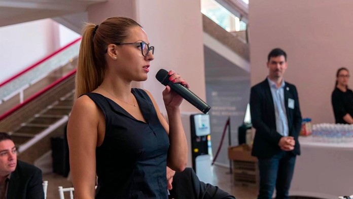 Bulharská novinárka Viktoria Marinovová