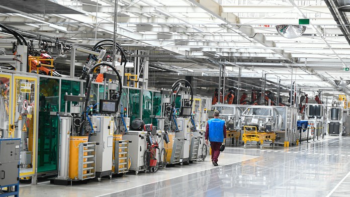 Slovenský priemysel stráca dych. Nepriaznivý trend pokračuje už piaty mesiac po sebe