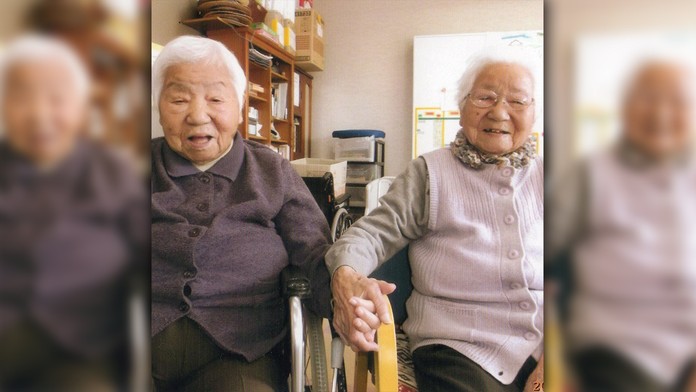 Sú dvojičky a majú neuveriteľných 107 rokov. Rekordmanky život rozdelil, cestu k sebe našli v starobe