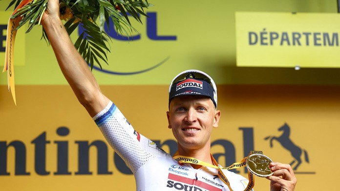 Tretiu etapu Tour de France ovládol Merlier. V žltom naďalej van der Poel