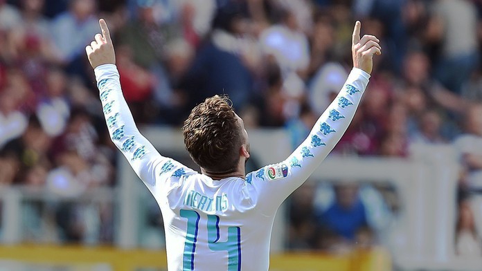 Dries Mertens oslavuje svoj gól.