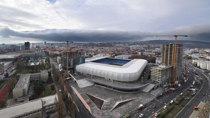 Národný futbalový štadión z vtáčej perspektívy.