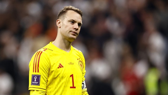 Kapitán Bayernu skončil so zlomeným rebrom. Tento rok sa na trávniky nevráti