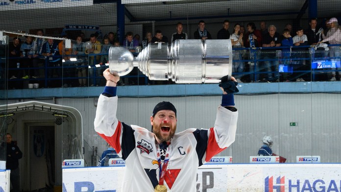 Napísal príbeh hodný sfilmovania, jeho dres možno pôjde pod strop. Sersen o pôsobení v Slovane a ďalšej ponuke (rozhovor)