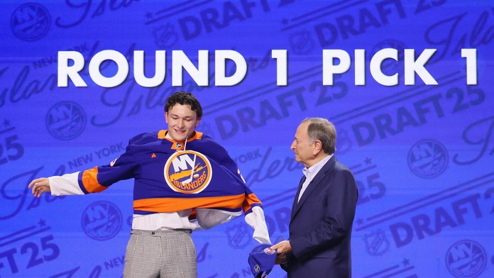 Draftová jednotka podpísala prvú zmluvu v NHL. Schaefer: O tomto som sníval celý život