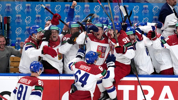 Radosť českých hokejistov vo finále MS.