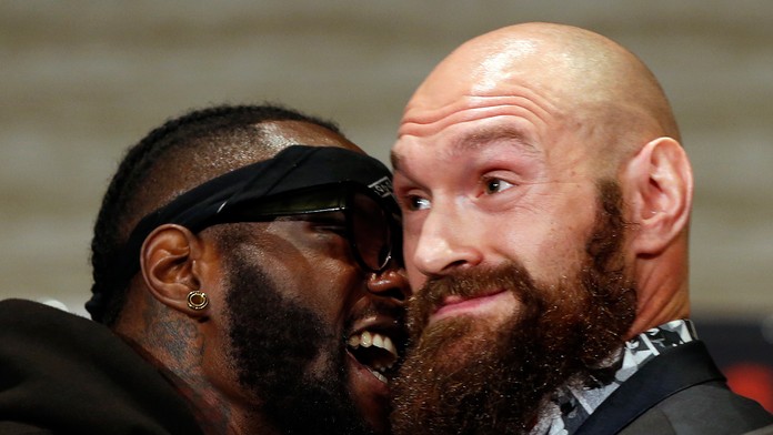 Deontay Wilder (vľavo) a Tyson Fury.