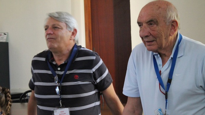 Na snímke vpravo je autor najslávnejšieho čokoládového vajíčka William Salice.