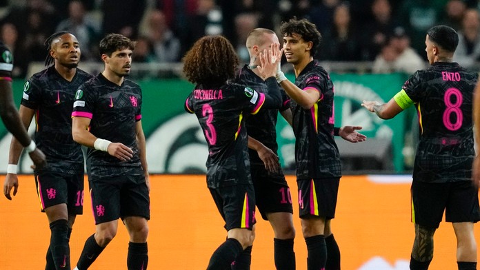 Chelsea potvrdila úlohu favorita aj v Grécku. Na európskej scéne je stále stopercentná