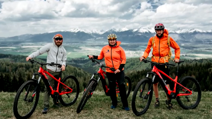 Ján Tribula vzal do hôr cyklistku Lenku Ilavskú Litvinovú