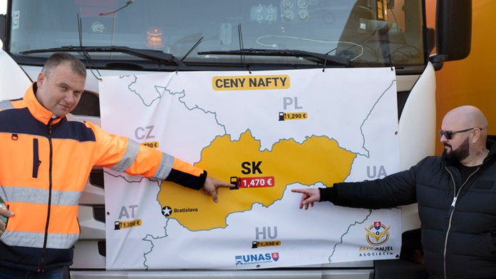 Štrajk autodopravcov v Bratislave.