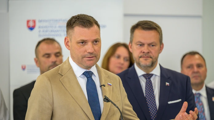 Migaľ potvrdil, že s Tarabom hovoril o možnom zrušení ministerstva investícií, regionálneho rozvoja a informatizácie
