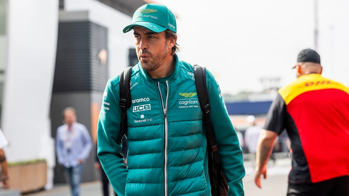 F1 mu nestačí. Legendárny Alonso sa predstaví na ďalšom výnimočnom podujatí, pôjde o veľký návrat