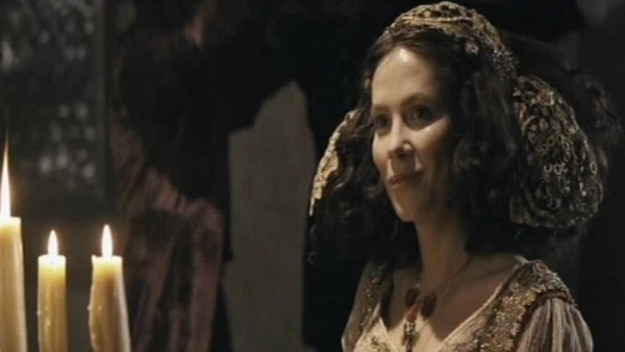 Anna Friel