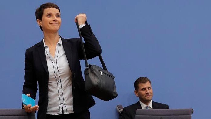 Líderka AfD Frauke Petryová nebude súčasťou parlamentnej frakcie svojej strany.