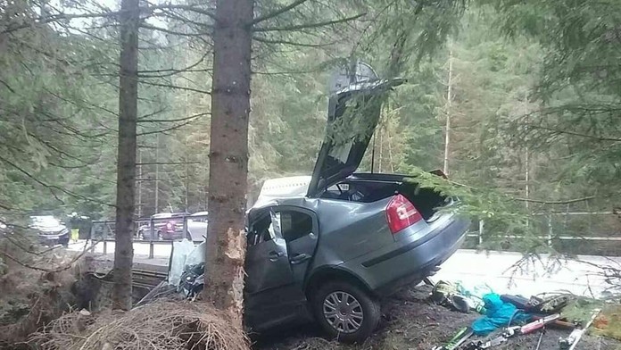 Cesta bola dlhé roky rozbitá 