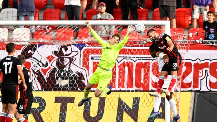 Slovenského gólmana si vyhliadol slávny celok. Talent Niké ligy prestupuje do Nemecka