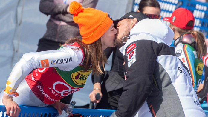Horúci bozk priamo na svahu. Petra Vlhová tvrdí, že uplynulá sezóna bola najlepšia v jej kariére
