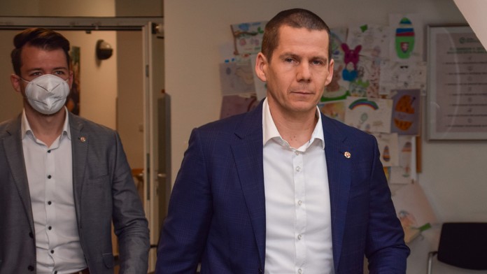 Polícia sa chystá obviniť vysokopostaveného koaličného politika