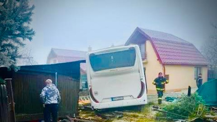 FOTO: Hrozivá nehoda autobusu v Gerlachove