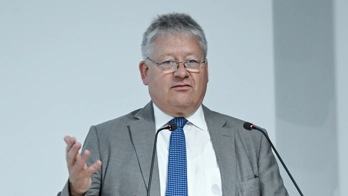 Na archívnej snímke riaditeľ nemeckej Spolkovej spravodajskej služby (BND) Bruno Kahl.