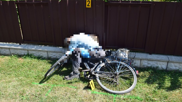 Nehoda si vyžiadala život cyklistu. 