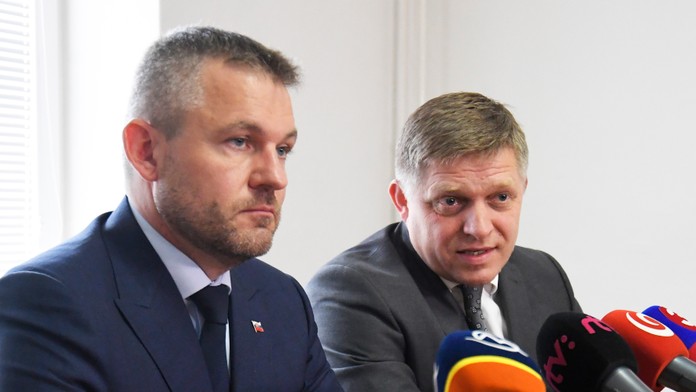Peter Pellegrini a Robert Fico (archívna snímka z roku 2019)
