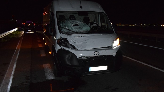 Tragédia pri Trnave: Chodec (†56) sa pohyboval po R1, zrazila ho dodávka