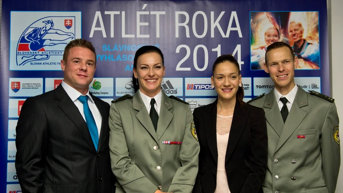 Zľava kladivár Marcel Lomnický (3. miesto v ankete Atlét roka), kladivárka Martina Hrašnová (2. miesto), bežkyňa na 400m cez pre