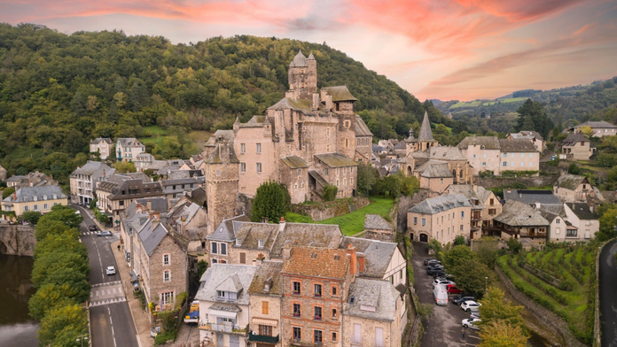 Plat až 5 000 eur mesačne a ubytovanie zadarmo. Európske krajiny hľadajú nových obyvateľov