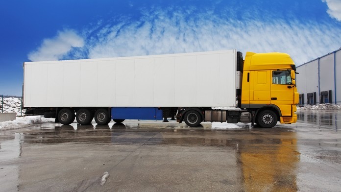 Muža pritlačil k rampe kamión. Nepodarilo sa ho zachrániť (ilustračné foto)