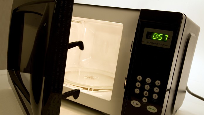 Mikrovlnná rúra (ilustračná snímka)