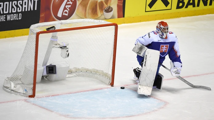 Slovenskí hokejisti ďakujú fanúšikom po prehre 5:6 s Kanadou na MS 2019.