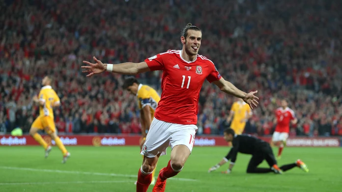 Ťahún Walesu Gareth Bale oslavuje gól v kvalifikačnom dueli MS 2018 proti Moldavsku.