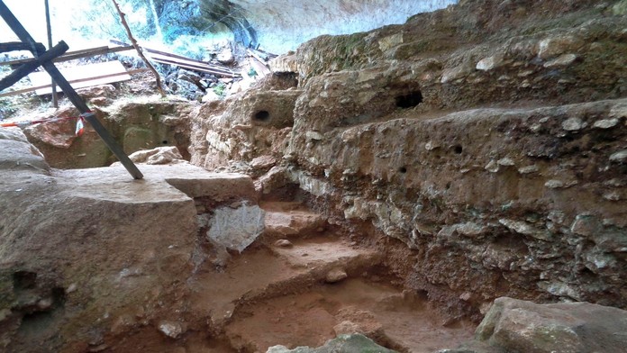 Fragment látky utkanej Neandertálcami.