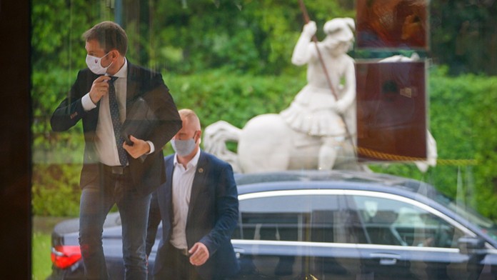 Zrážka vlaku s autobusom