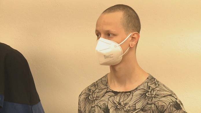 Robovi sa život zmenil po policajnej razii.