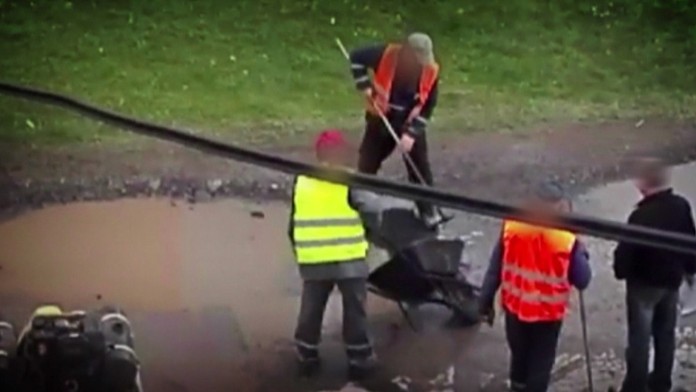 Robotníci vo Svidníku pracovali ako Pat a Mat.