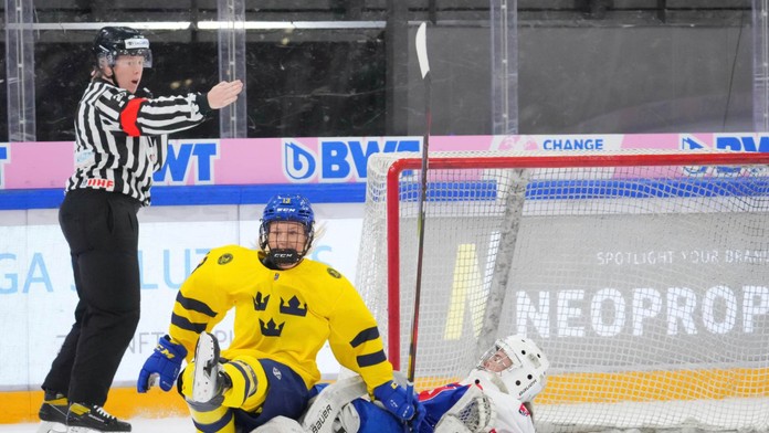 MS žien U18: Slovenky dlho siahali na veľké prekvapenie. Favorit ich pokoril až v tretej tretine