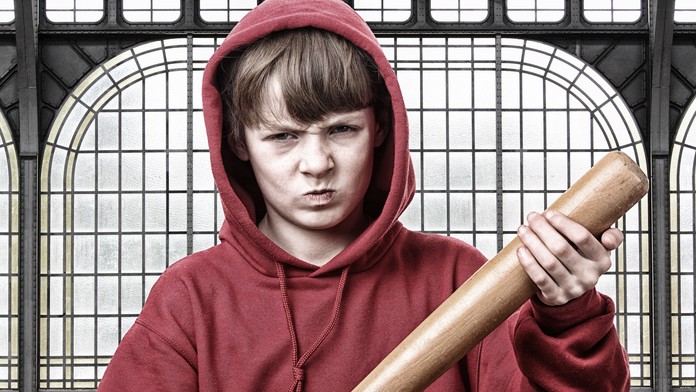 Agresívny mladík - ilustračná fotografia