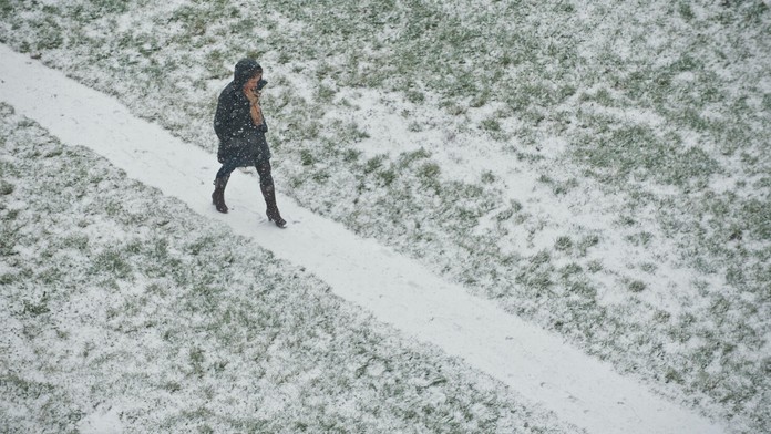 Okrem chladnej noci nás čaká aj chladný deň.