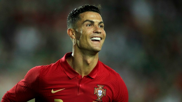 Cristiano Ronaldo sa teší z ďalšieho gólu v reprezentácii Portugalska.
