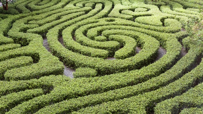 Brankár Evertonu Jordan Pickford inkasuje gól z kopačky Aymerica Laporteho z Manchesteru City.