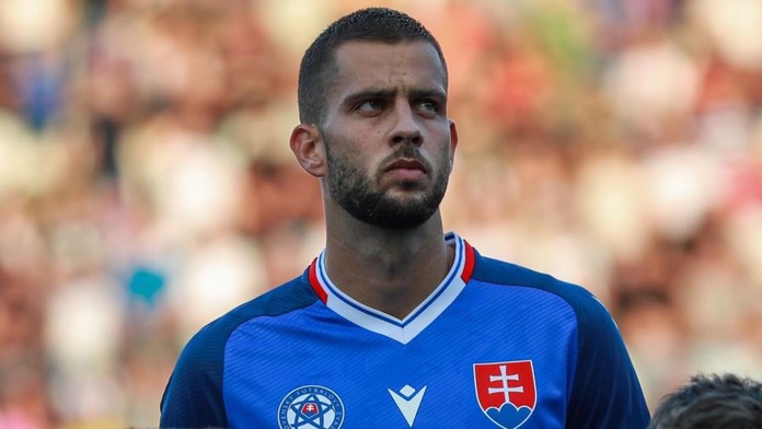 Odmietol hrať s Ronaldom aj arabské milióny? Chce Madrid, tvrdia o Slovákovi v Španielsku