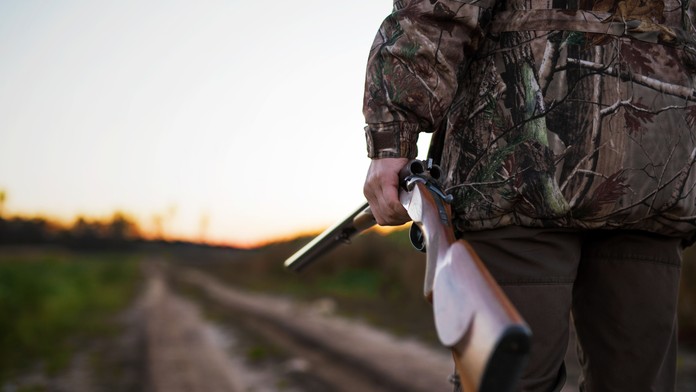 Víkend na love sa pre muža skončil tragicky. Pri nešťastnej náhode ho zastrelil vlastný pes