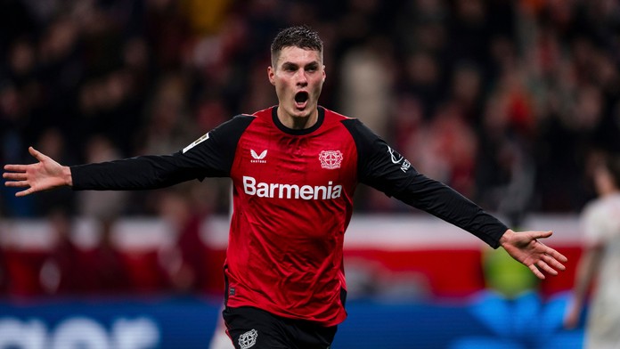 V Nemecku sa zaskvel český útočník Schick a priviedol Leverkusen k triumfu. Mainz uspel napriek oslabeniu