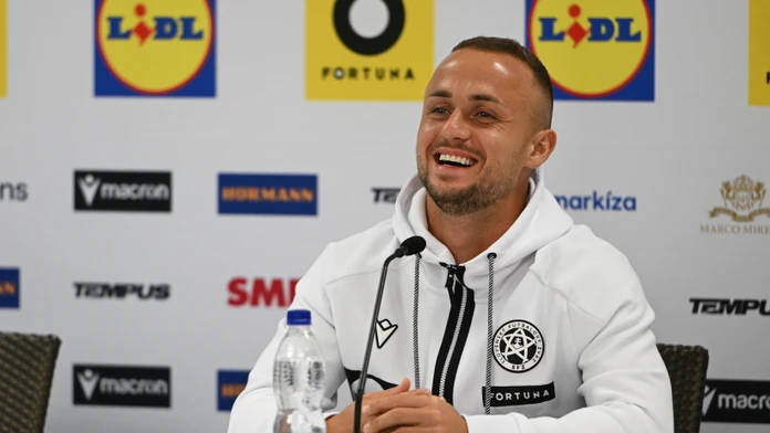 Slováci Švédov nikdy neporazili. Náš herný štýl nie je ľahký, ale môžeme s ním byť úspešní, verí Lobotka