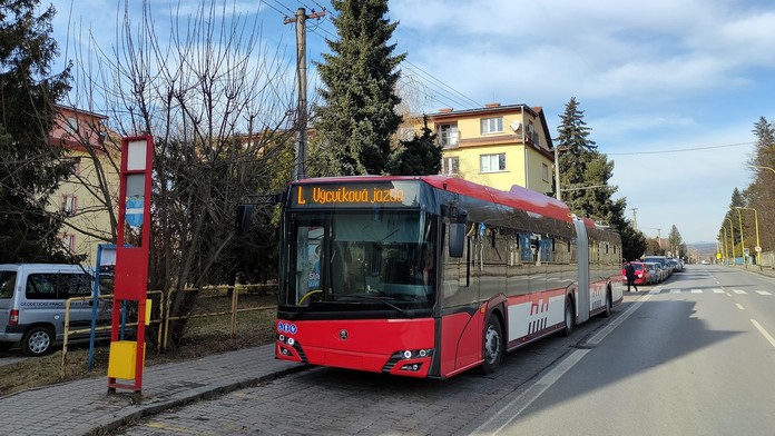 Dopravná nehoda v Prešove. Odkloniť museli viacero liniek